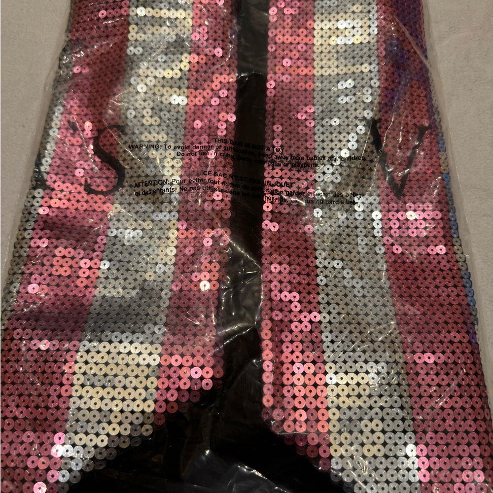 NEW Victoria’s Secret LIMITED ED SEQUIN TOTE. Color:Silver & Pink Sequin Stripe - Picture 2 of 5